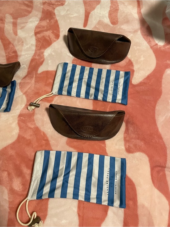 Fossil and Burberry Sunglass Case & Bag Bundle of 4 main image 4